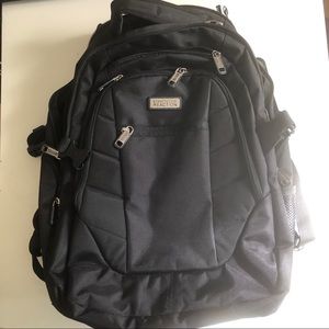 Kenneth Cole Reaction Black Laptop Backpack - NEW